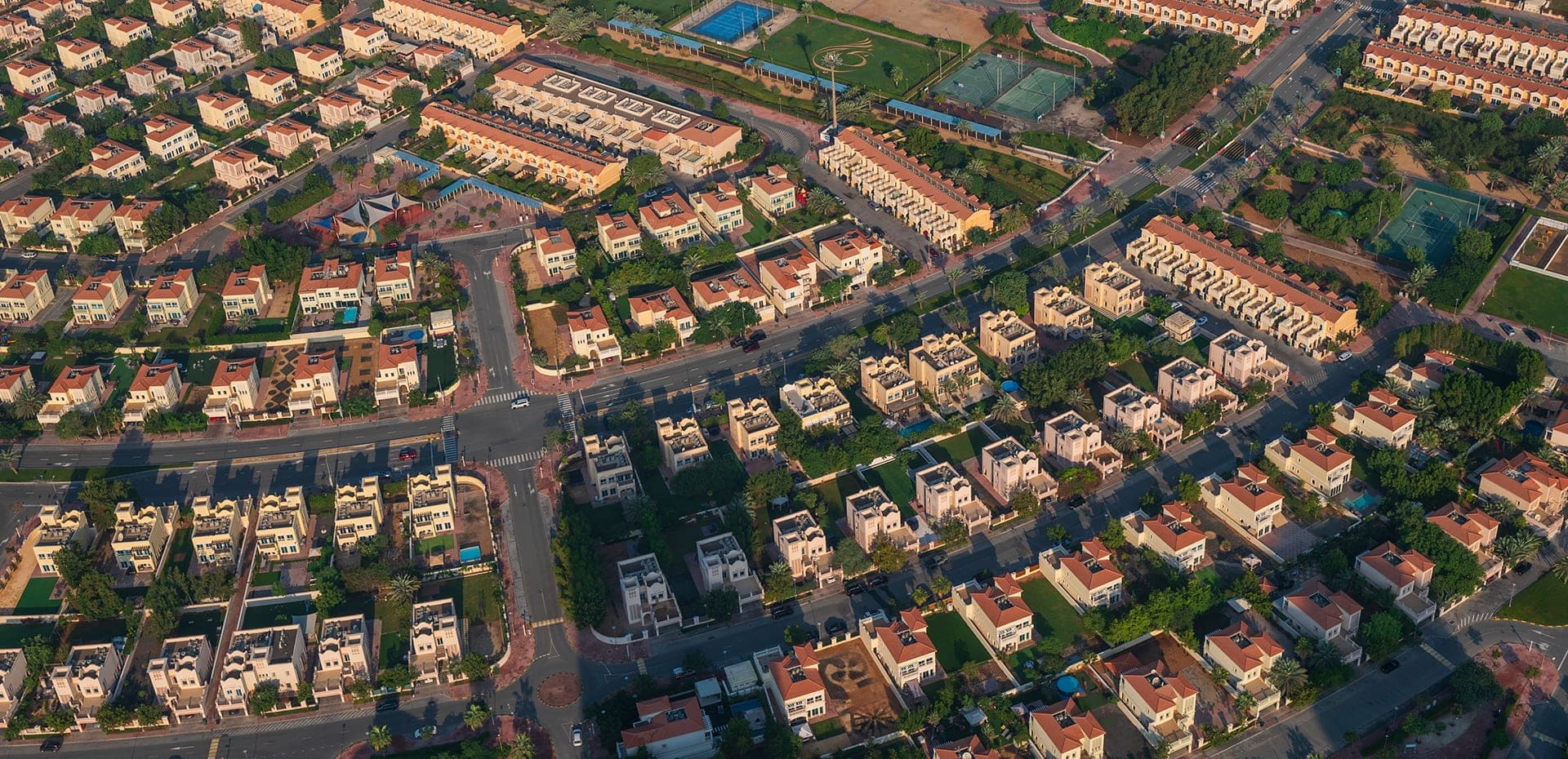 Jumeirah Village Triangle — Established Nakheel village of villas and townhouses, with apartment plots along its edges